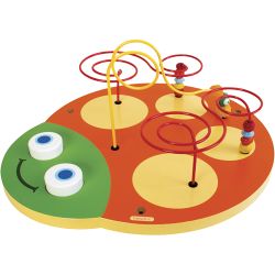 Lekvägg larv