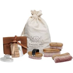 Hobbyset f&ouml;r h&auml;stv&aring;rd, ca. 7 delar, 1 f&ouml;rp.