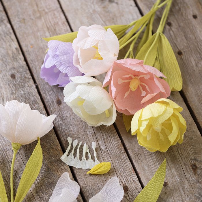 Tulpan, pappersblomma av kräppapper