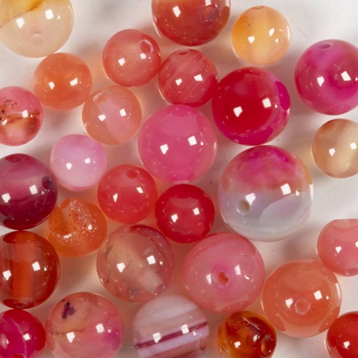 Pärlor av agatsten, Dia. 6+8+10 mm, Hålstl. 0,9-1 mm, beige, rosa, 28 st./ 1 förp.