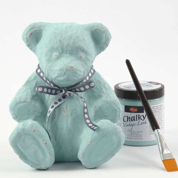 Nalle av papier-maché målad med Chalky Vintage Look färg