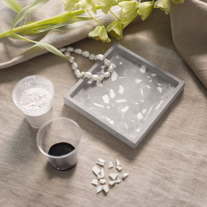 Fyrkantig bricka med terrazzo