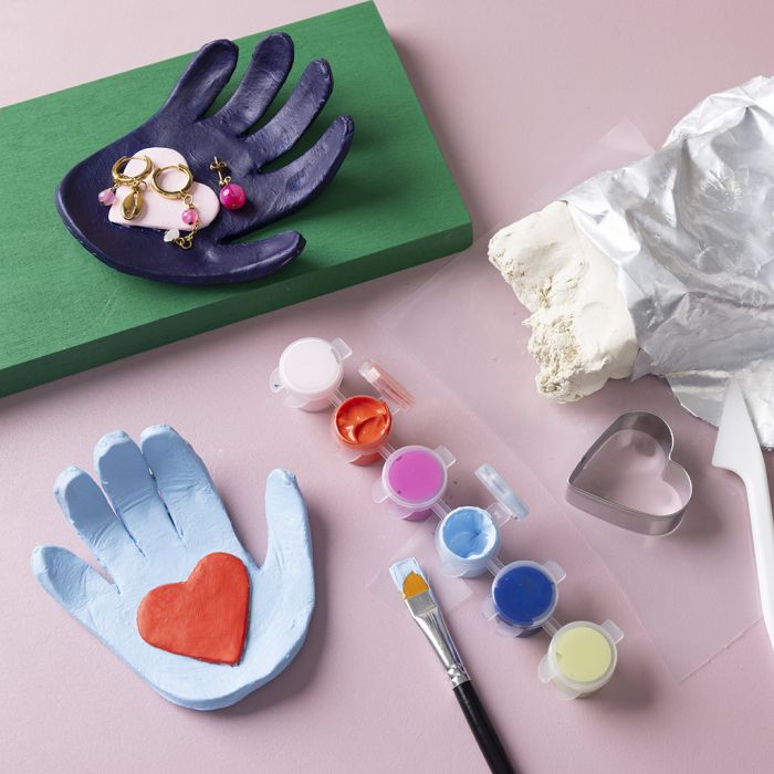 Smyckesfat i självhärdande lera