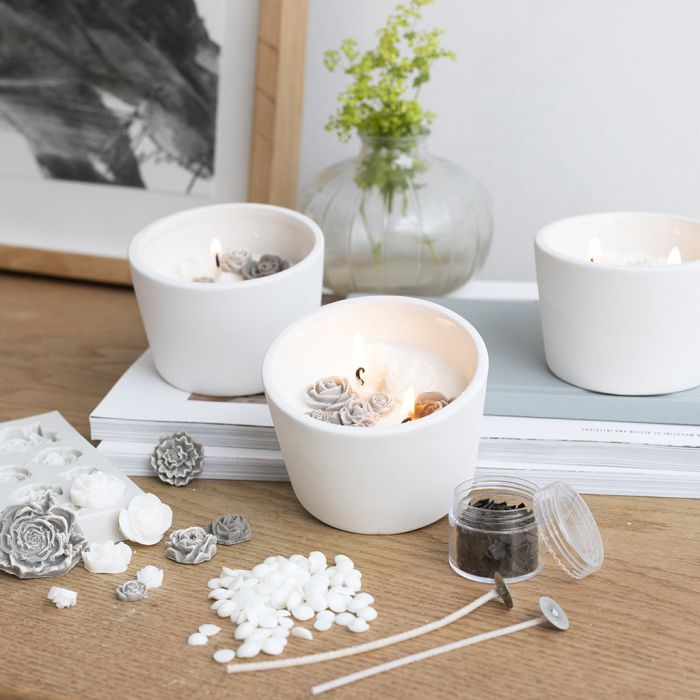 Sojaljus med rosor i fat