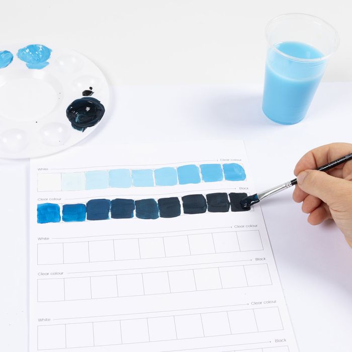 Så här använder du svart och vitt för att ändra nyansen på gouachefärger