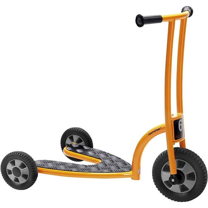 Winther tridem, H: 76 cm, L: 83 cm, B: 51 cm, 1 st.