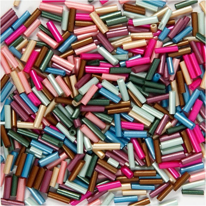 Avlånga Glaspärlor, L: 6 mm, Dia. 1,5-2 mm, Hålstl. 1 mm, metallicfärger, 130 g/ 1 förp.