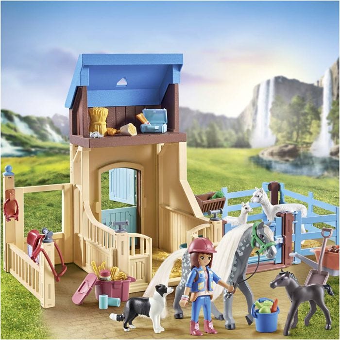 Playmobil häststall med Amelia &amp; Whisper, H: 24 cm, L: 38 cm, B: 19 cm, 117 delar/ 1 förp.