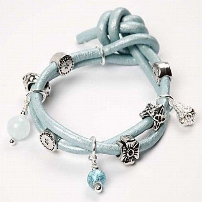 Läderarmband med charms