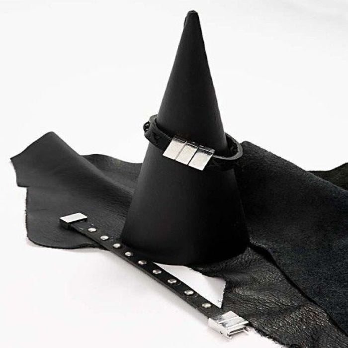 Kraftiga läderarmband