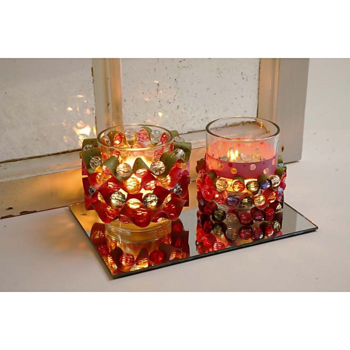 Värmeljushållare med pappersstrimlor