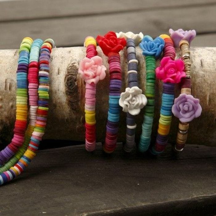 Elastiskt armband med pärlor