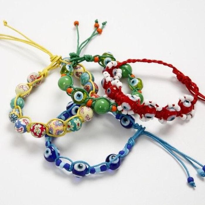 Knutna armband