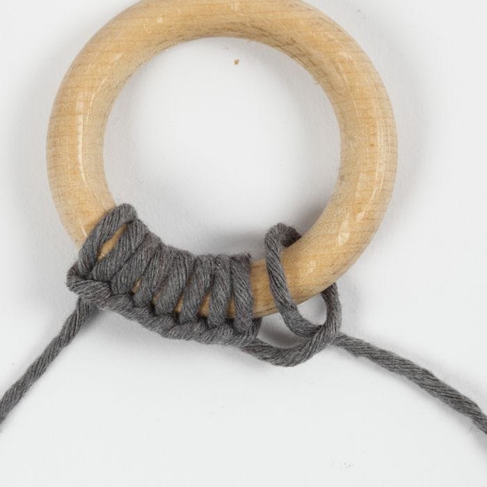 Så här knyter du en halv ribbknut (Half Hitch Knot)