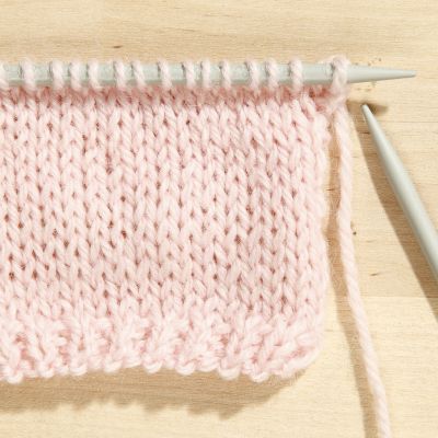 Så här stickar du slätstickning