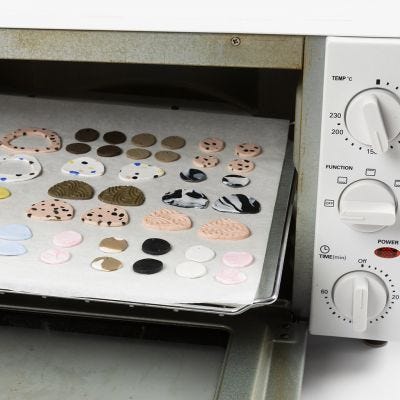 Så här bakar du charms
