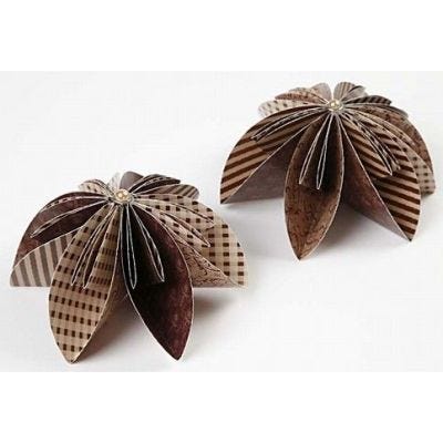 Blomma i origamipapper