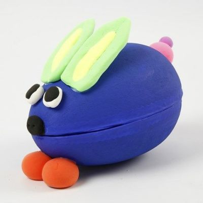 Påskhare av Silk Clay på målat