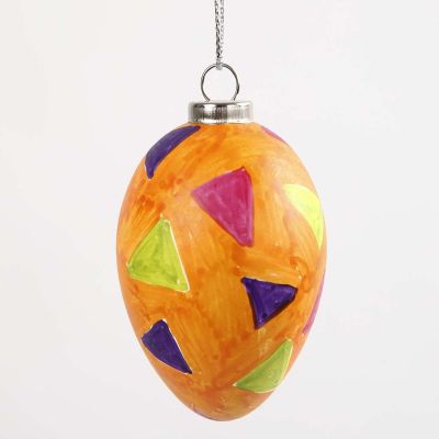 Dekorera ägg med glas- och porslinstusch