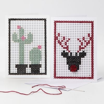 Broderade kort med kaktus och ren