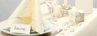 Dukning och bordsdekoration till konfirmation